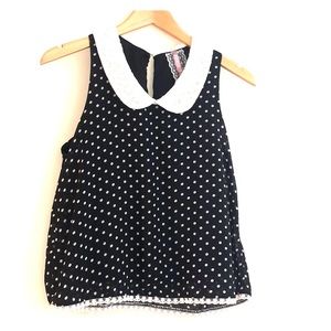 Super cute women’s black & white polka dot blouse